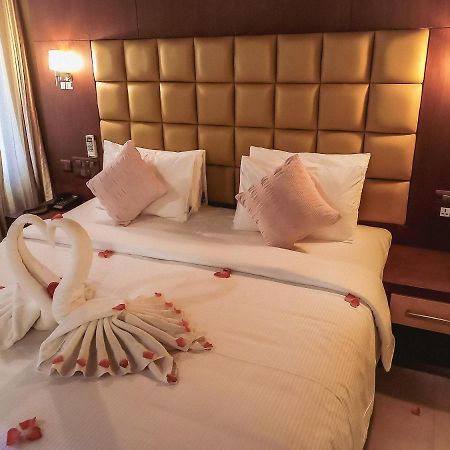 The Wave Lakeview Resort & Spa Wayanad Luaran gambar