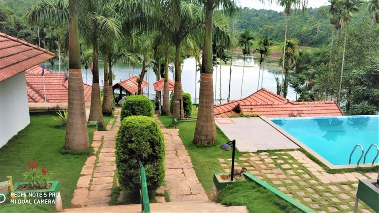 The Wave Lakeview Resort & Spa Wayanad Luaran gambar